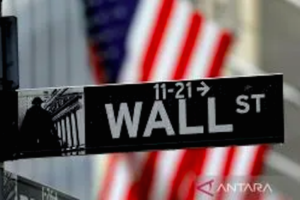 Saham chip semikonduktor bergairah, Wall Street tinggalkan zona merah