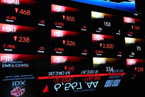 IHSG turun ke 6.334, saham indeks LQ45 AMMN, CUAN, UNTR lesu